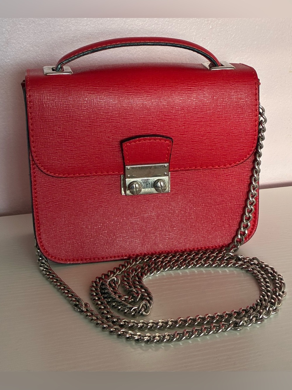 Small Cute Red Camelia Roma Structured Top-Handle Bag - Picture 2 of 8